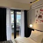 Mickitos Boutique With Balcony Couette-café 3*
