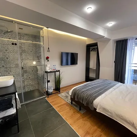 Mickitos Boutique With Balcony 3* סקופיה