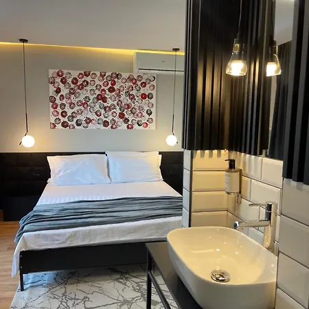 Mickitos Boutique With Balcony לינה וארוחת בוקר סקופיה