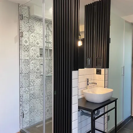 Mickitos Boutique With Balcony לינה וארוחת בוקר