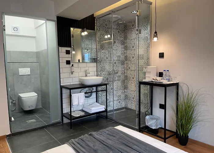 Mickitos Boutique With Balcony Skopje